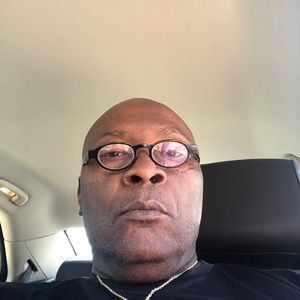 Meet your Posher, Henry